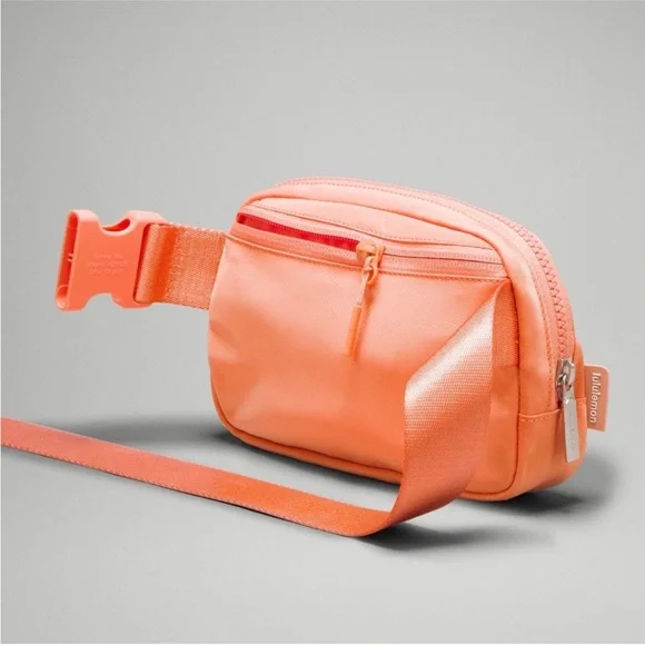 NWT Lululemon Belt Bag in Tiger - Picture 5 of 10